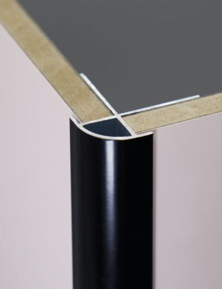 Selkie Black External Corner Trim