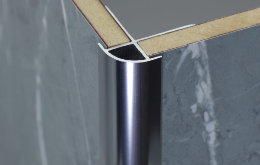 Selkie Polished Chrome External Corner Trim