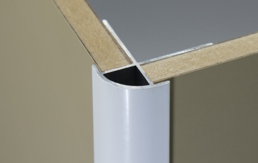 Selkie White External Corner Trim