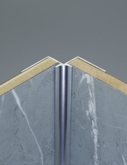 Selkie Polished Chrome Internal Corner Trim – 2420mm