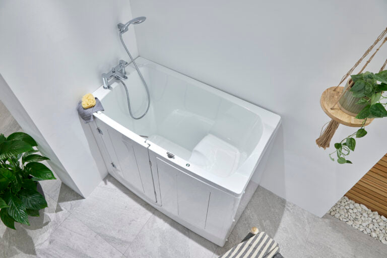 Access Tennessee walk in bath with transparent side panel and seat