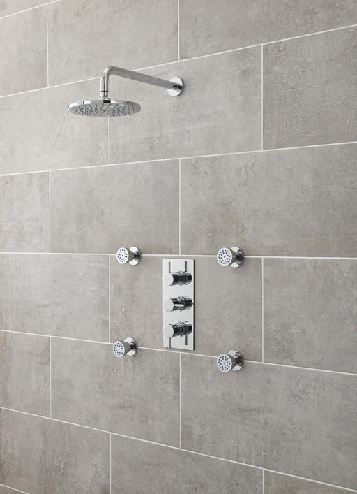 Nuie Chrome Round Body Jet lifestyle image