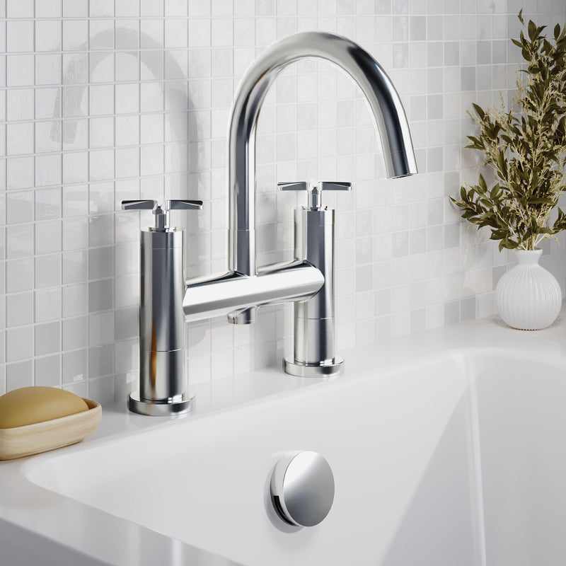 Nuie Aztec Bath Filler Chrome lifestyle image