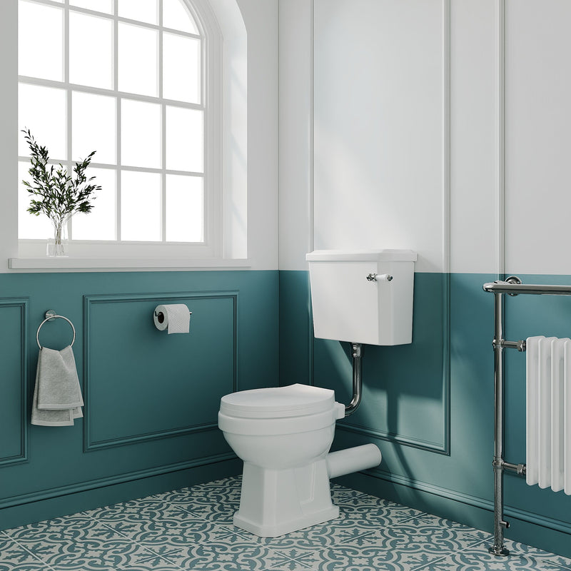 Nuie Carlton traditional low level toilet fitted in a traditional bathroom