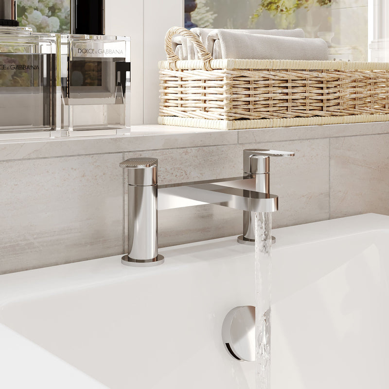 Nuie Cyprus deck mounted bath filler in chrome lifestyle bathroom setting (BIN303F)
