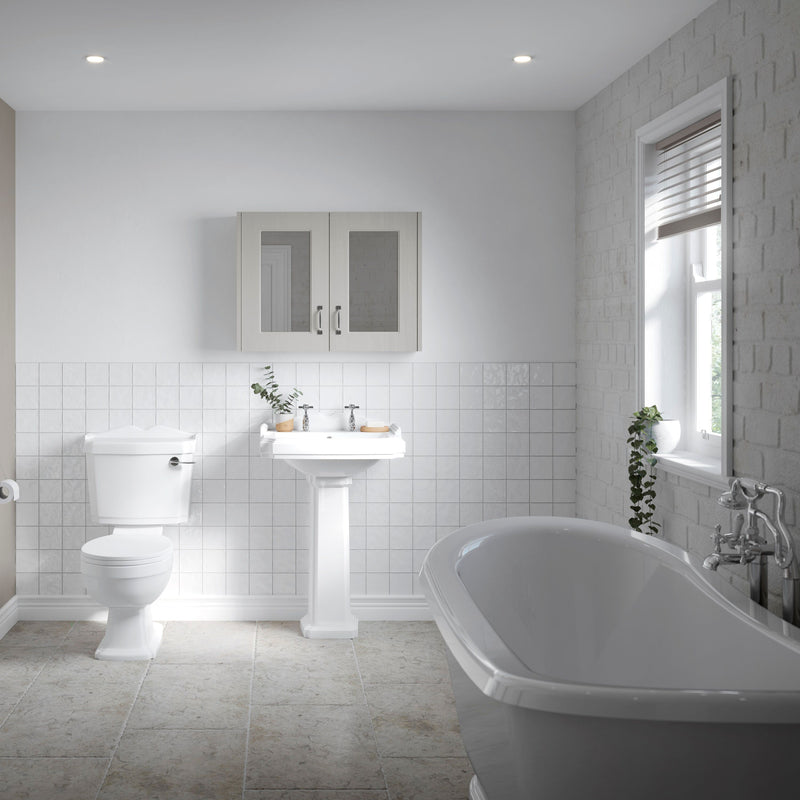 Nuie Legend traditional close coupled toilet lifestyle view