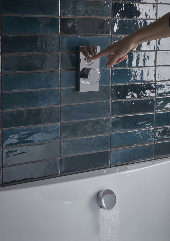 Tavistock Axiom Single Function Push Button Shower System with Smartflow Bath Filler - Chrome