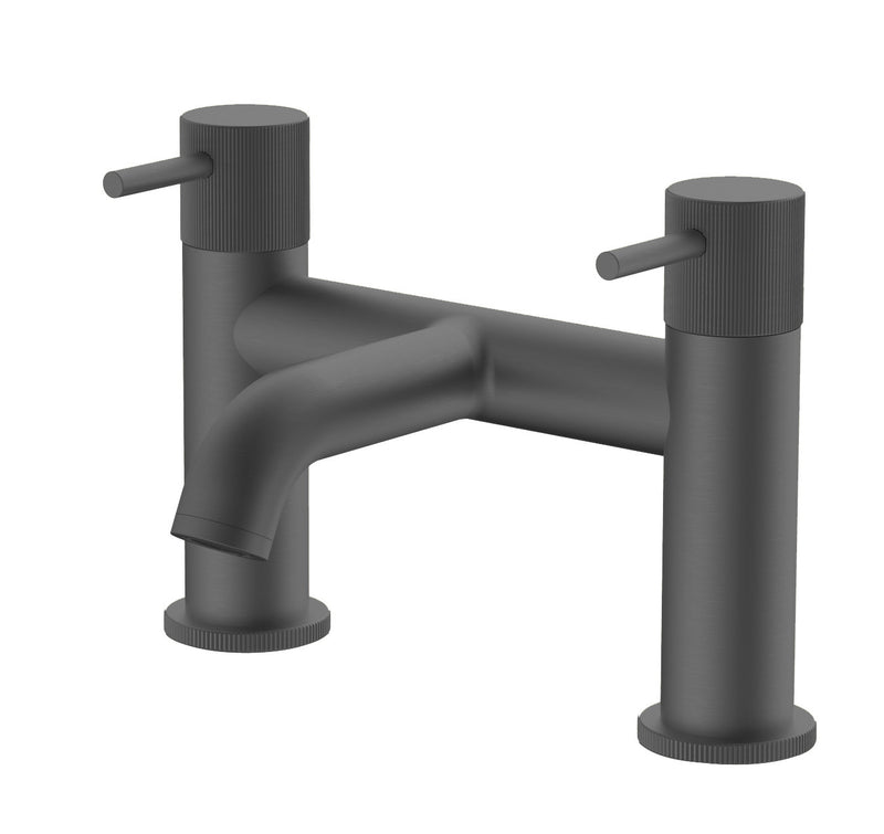 The White Space Pin Fluted Bath Filler – Gunmetal