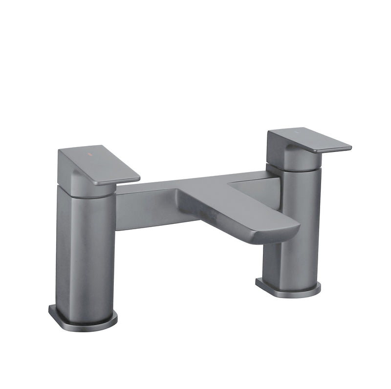 The White Space Veto Bath Filler – Gunmetal